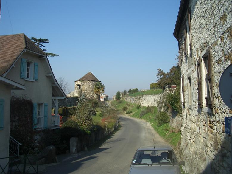 Near the Tour Moncade